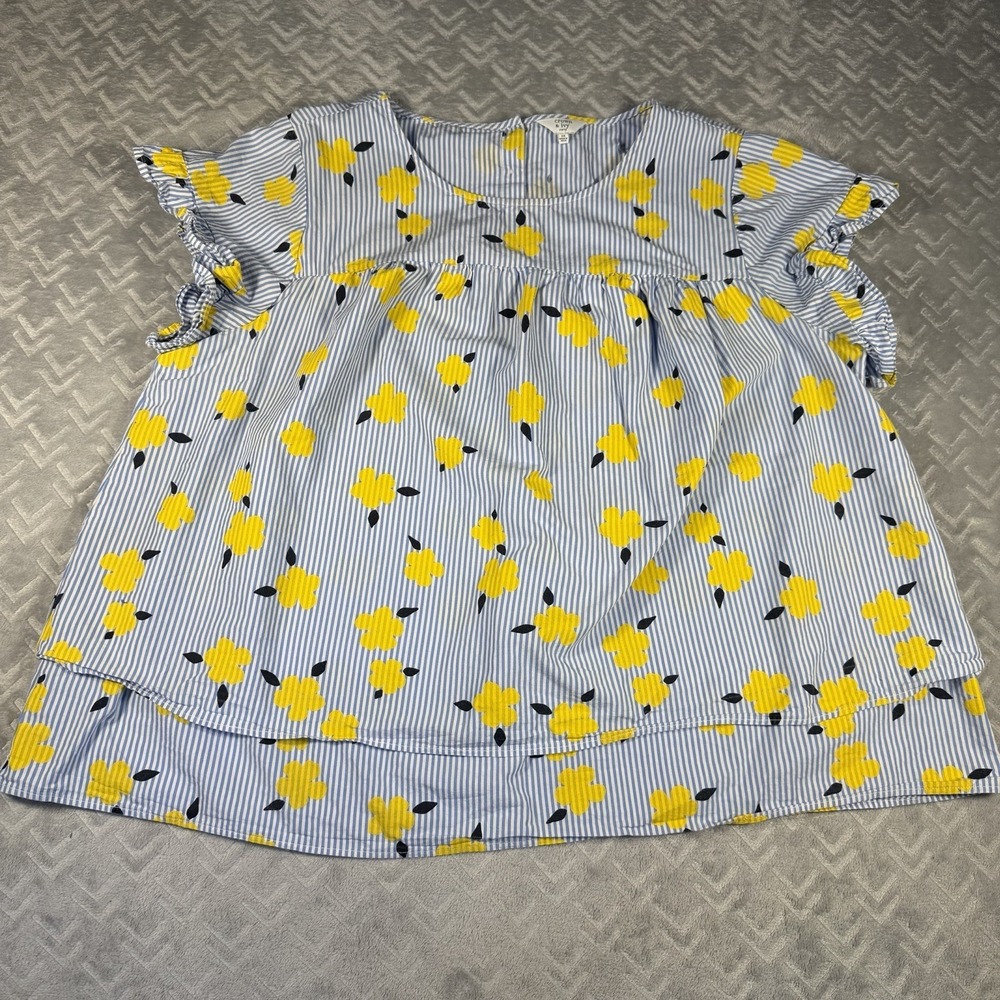 Crown & I've Curvy Blouse Blue Floral 2XL Pit To Pit 25" Length 26" Short Sleeve